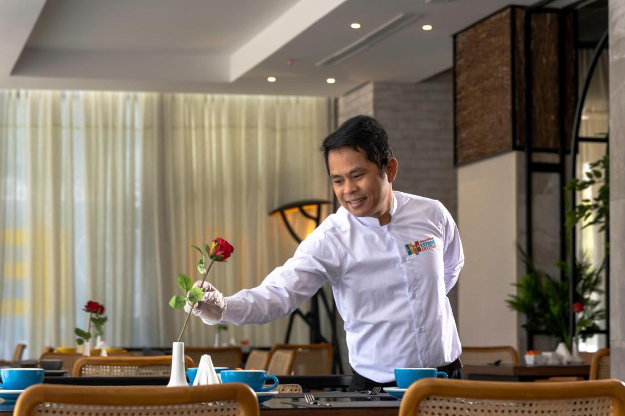 Ewaa Express Hotel - Al Jouf サカーカ エクステリア 写真